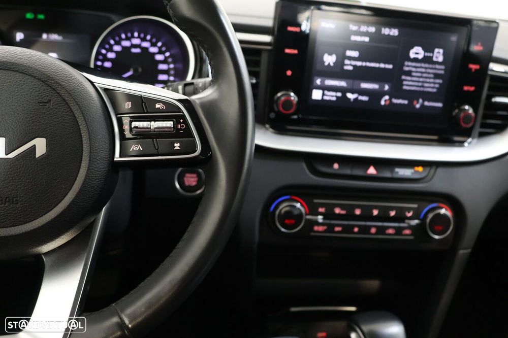 Kia XCeed 1.6 GDi PHEV Drive - 13