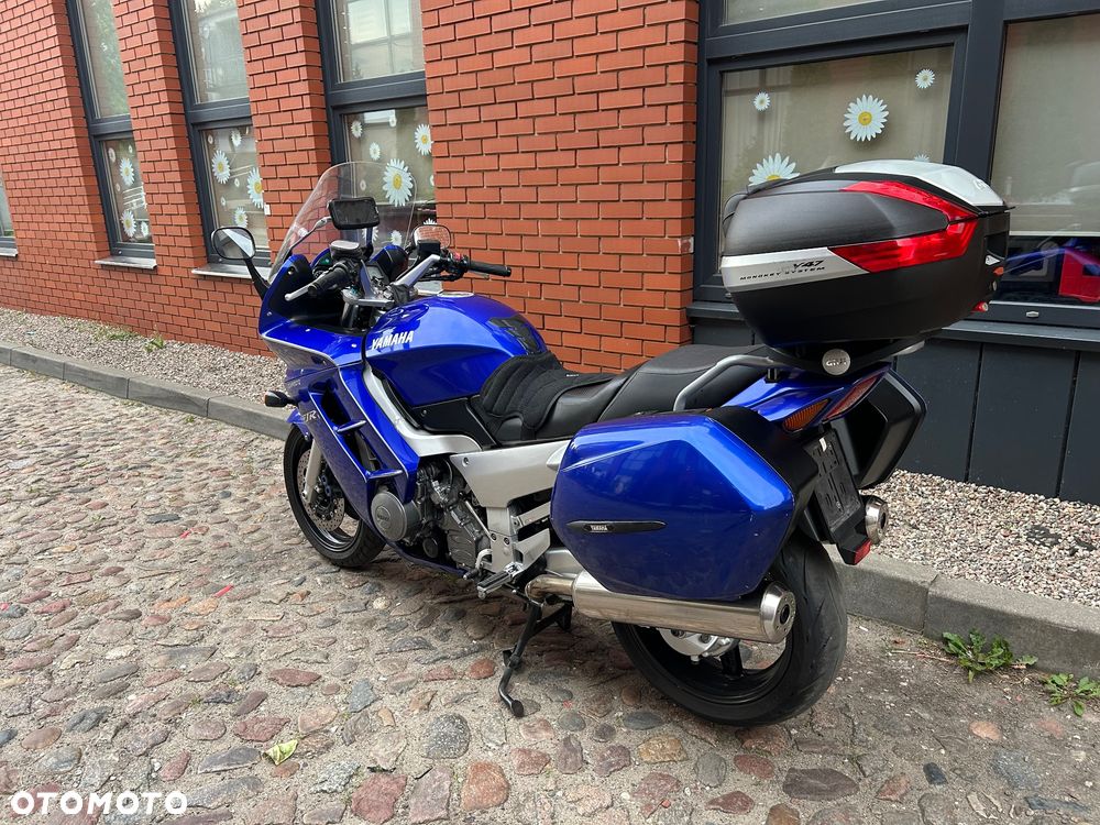 Yamaha FJR - 9