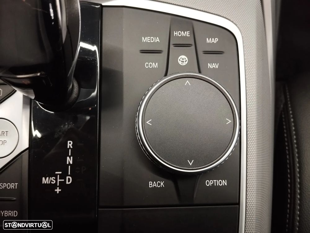 BMW 320 e Corporate Edition Auto - 35