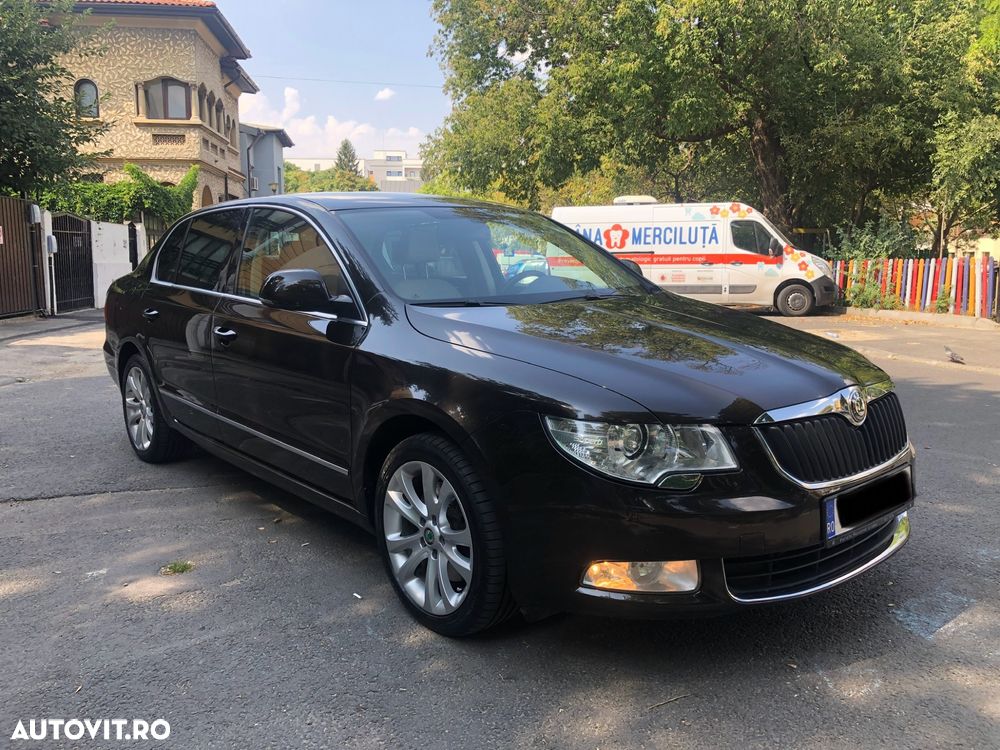 Skoda Superb 2.0 TDI 4X4 Elegance - 2