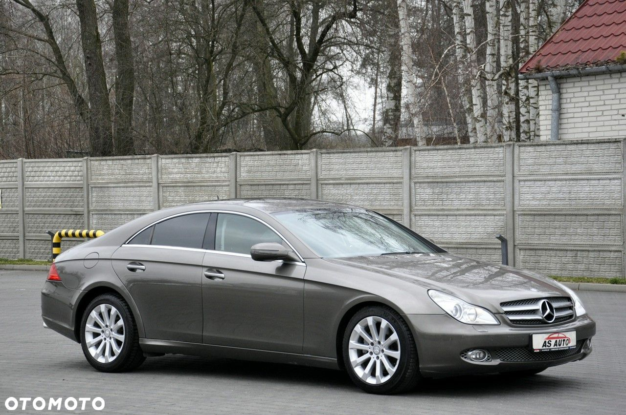 Mercedes-Benz CLS - 24