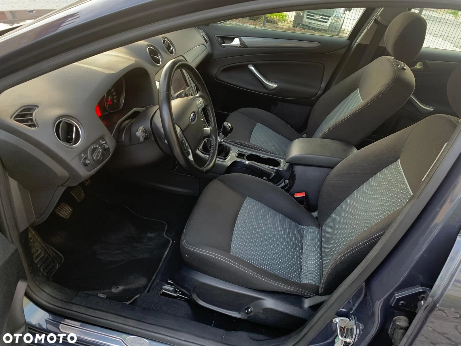 Ford Mondeo 2.0 TDCi Gold X Plus - 3