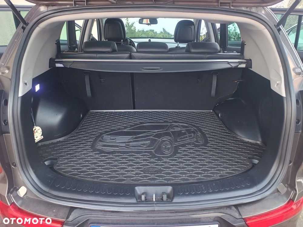 Kia Sportage 2.0 CRDI XL AWD - 13