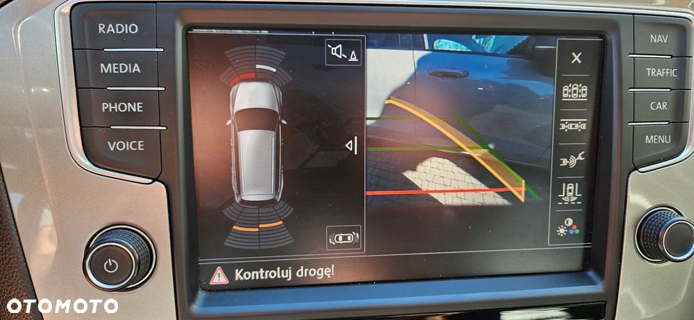 Volkswagen Passat 2.0 TSI BMT Highline DSG - 27