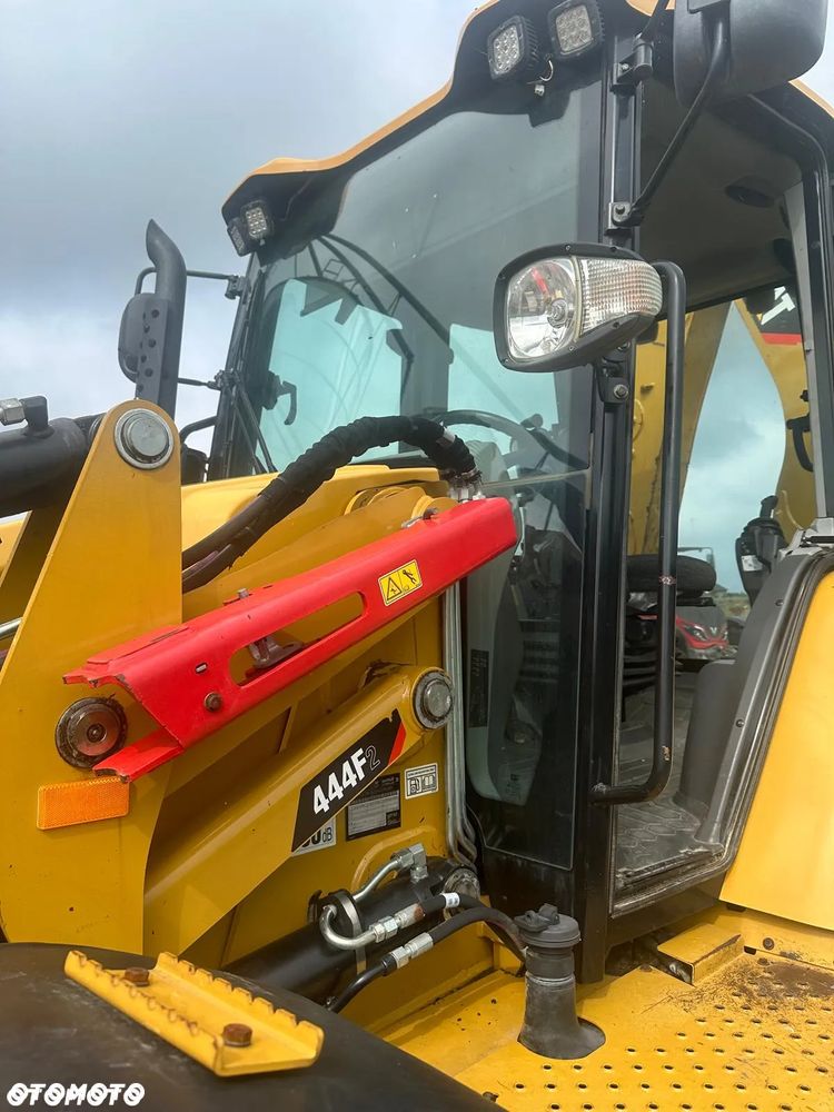Caterpillar 444f2 - 15