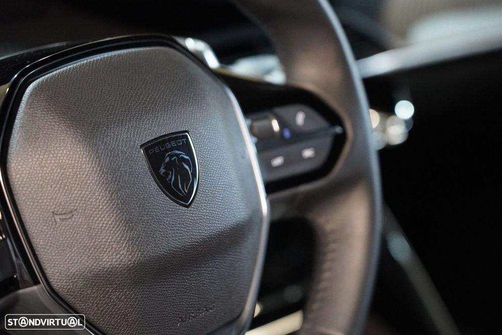 Peugeot 2008 - 10