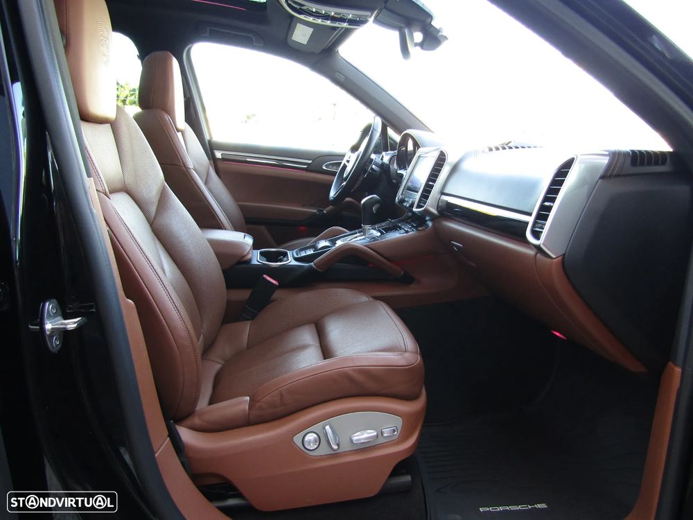 Porsche Cayenne S E-Hybrid - 26