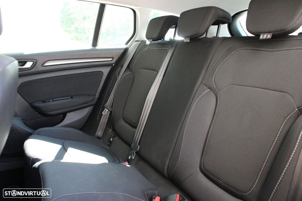 Renault Mégane Sport Tourer 1.5 Blue dCi Intens EDC - 37