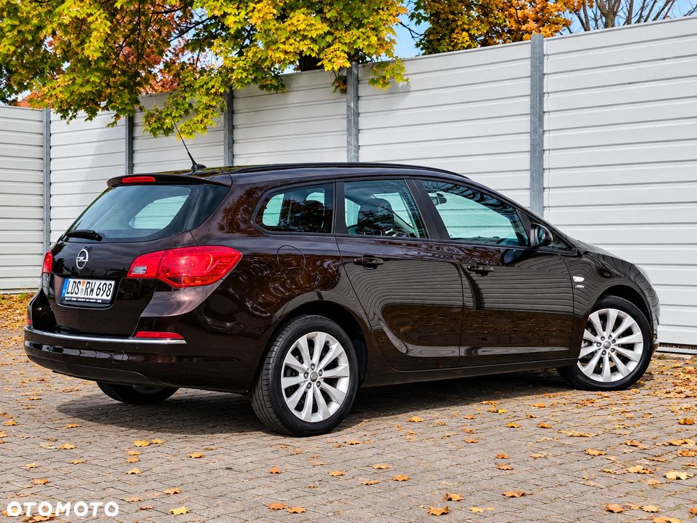 Opel Astra 1.4 Turbo Color Edition - 4