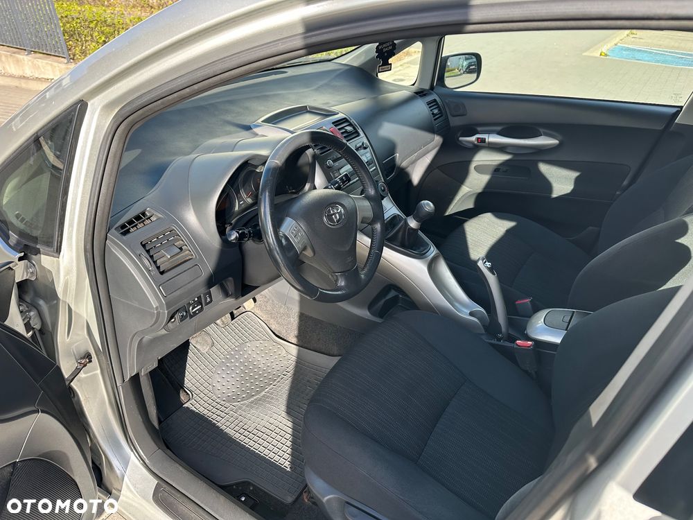 Toyota Auris 1.4 D-4D Edition - 8