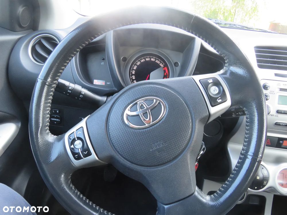 Toyota Urban Cruiser 1.4 D-4D 4x2 Town - 12