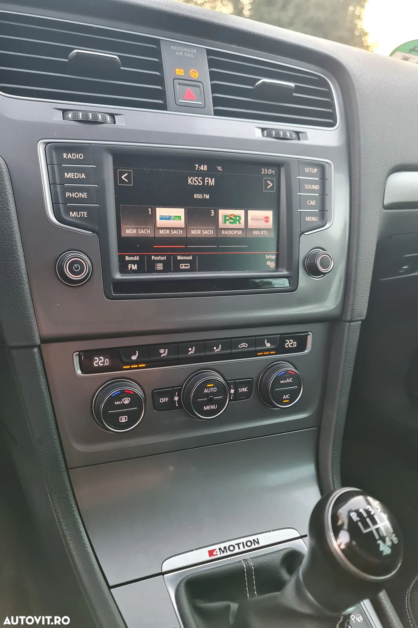 Volkswagen Golf 1.6 TDI 4Motion BlueMotion Technology Lounge - 15