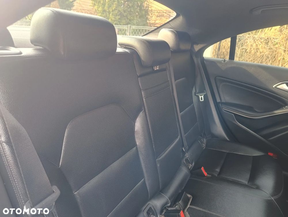 Mercedes-Benz CLA - 19