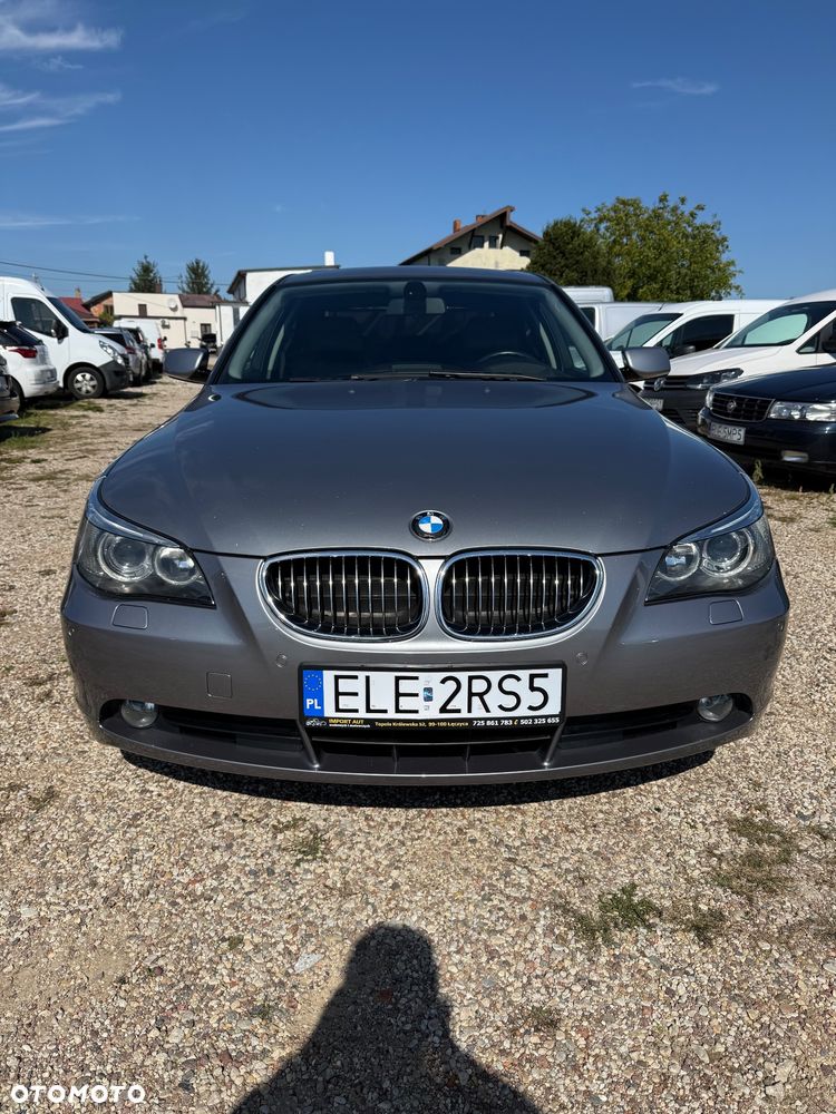 BMW Seria 5 545i - 5