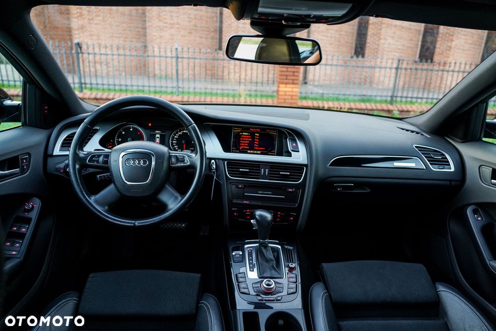 Audi A4 Avant 3.0 TDI DPF quattro tiptronic S line Sportpaket (plus) - 33