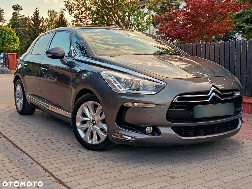 Citroën DS5 e-HDi 115 EGS6 SoChic - 1