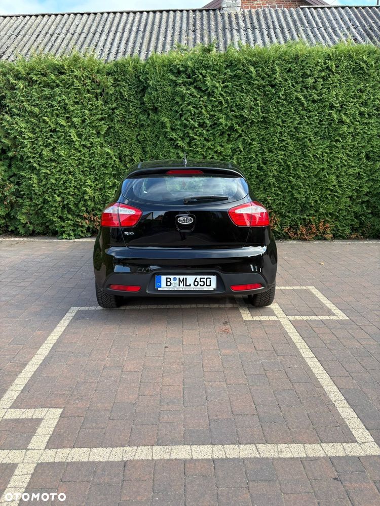 Kia Rio 1.2 L - 7