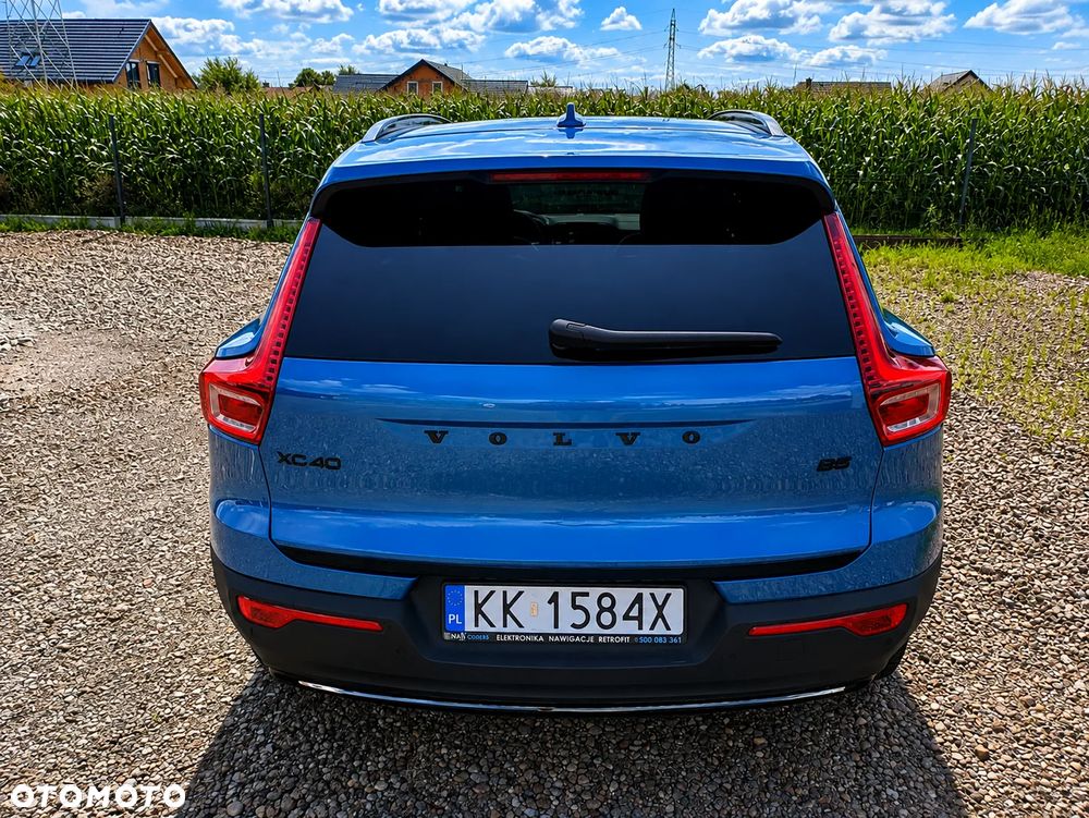 Volvo XC 40 B5 AWD Ultimate Dark - 6