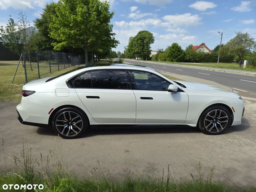BMW Seria 7 - 10