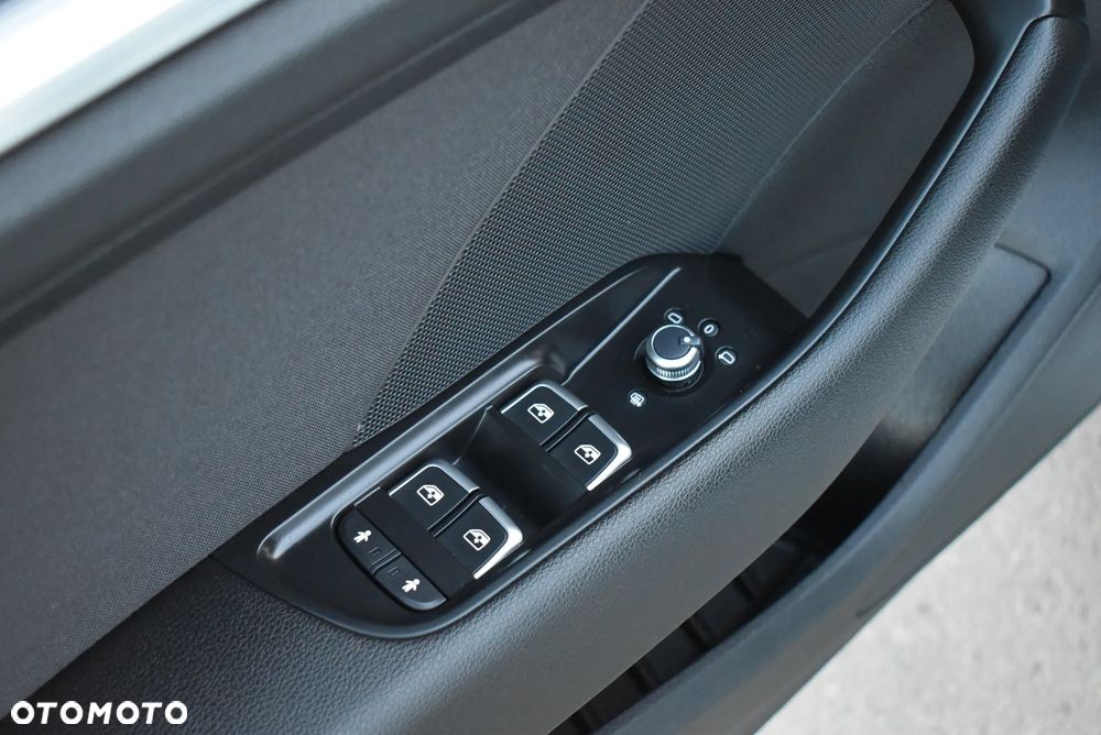 Audi A3 Sportback 2.0 TDI Edycja Specjalna - 29