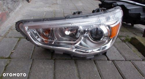 MITSUBISHI ASX 10- LEWA PRZEDNIA LAMPA ORYGINAŁ EUROPA - 1