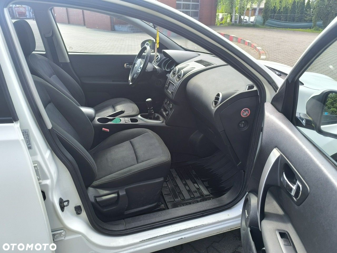 Nissan Qashqai+2 - 17