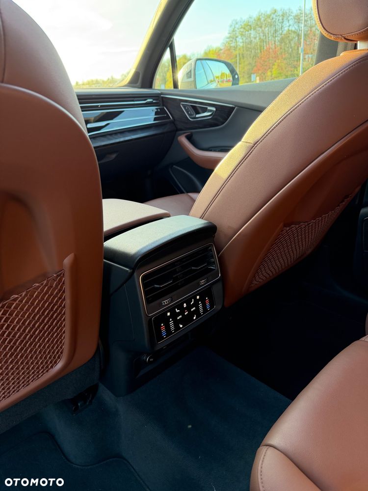 Audi Q7 55 TFSI quattro tiptronic - 11