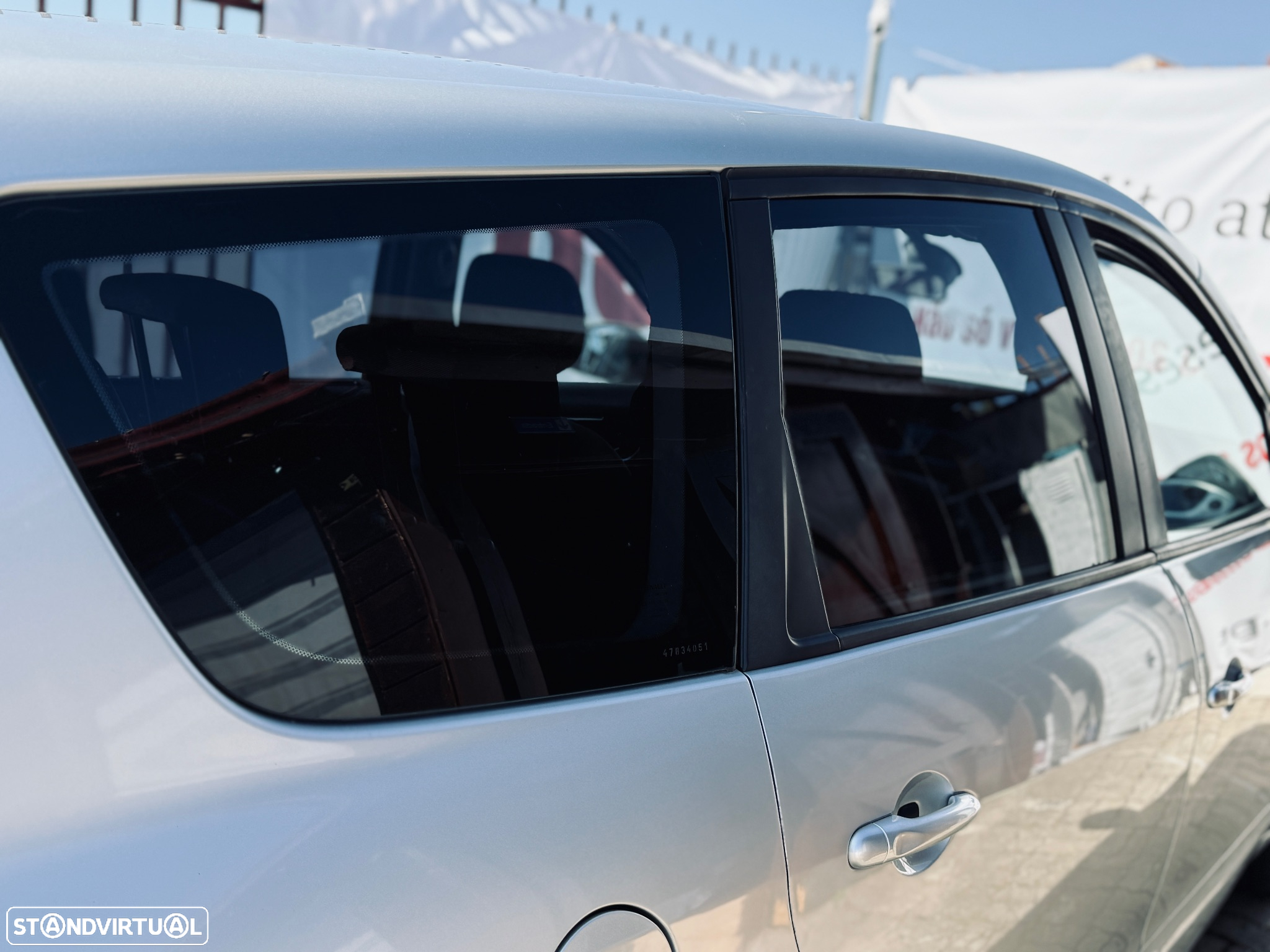 Renault Scénic 1.5 dCi Dynamique S - 15
