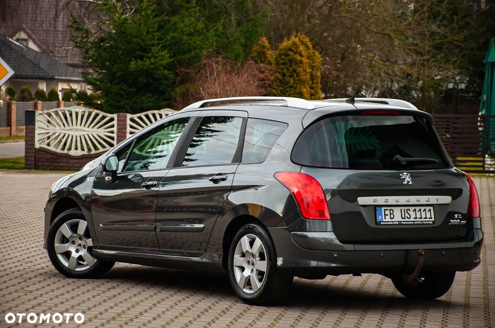 Peugeot 308 1.6 Premium Plus - 9
