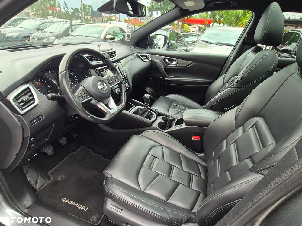 Nissan Qashqai 1.3 DIG-T Tekna+ - 26