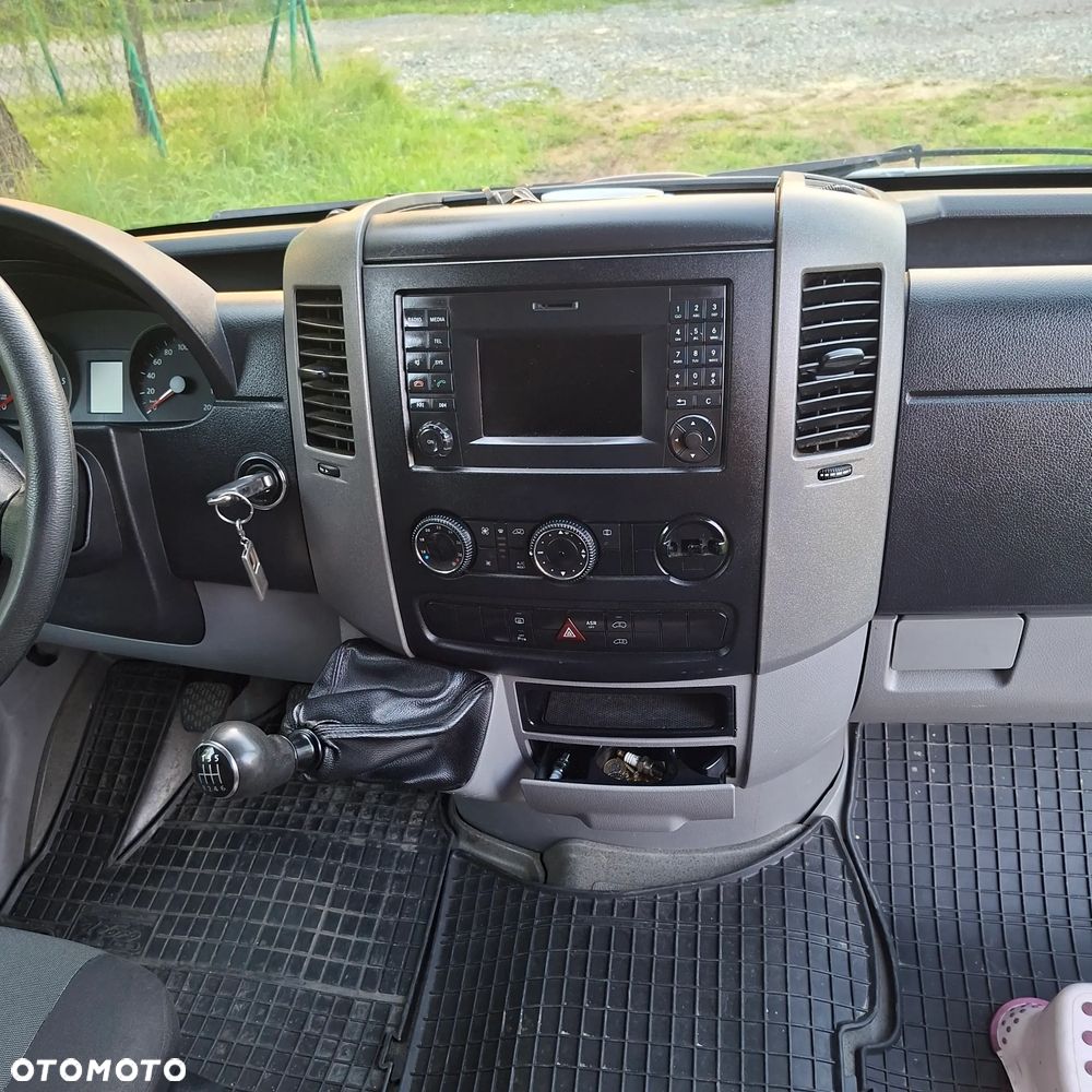 Volkswagen Crafter - 12