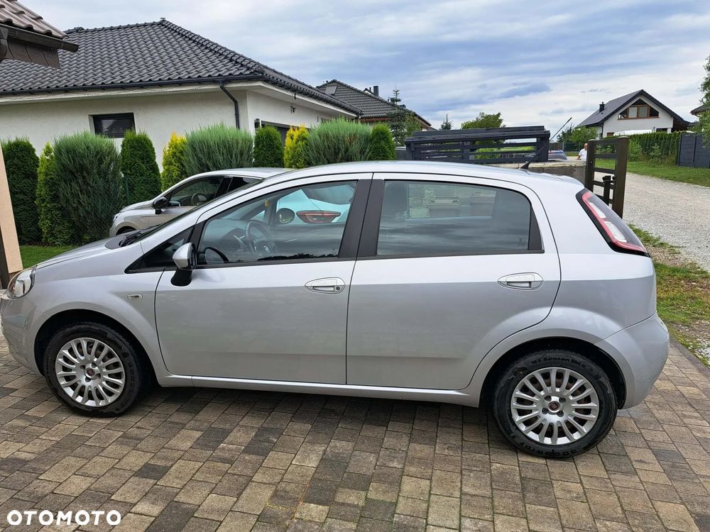 Fiat Punto 1.4 Easy S&S - 4