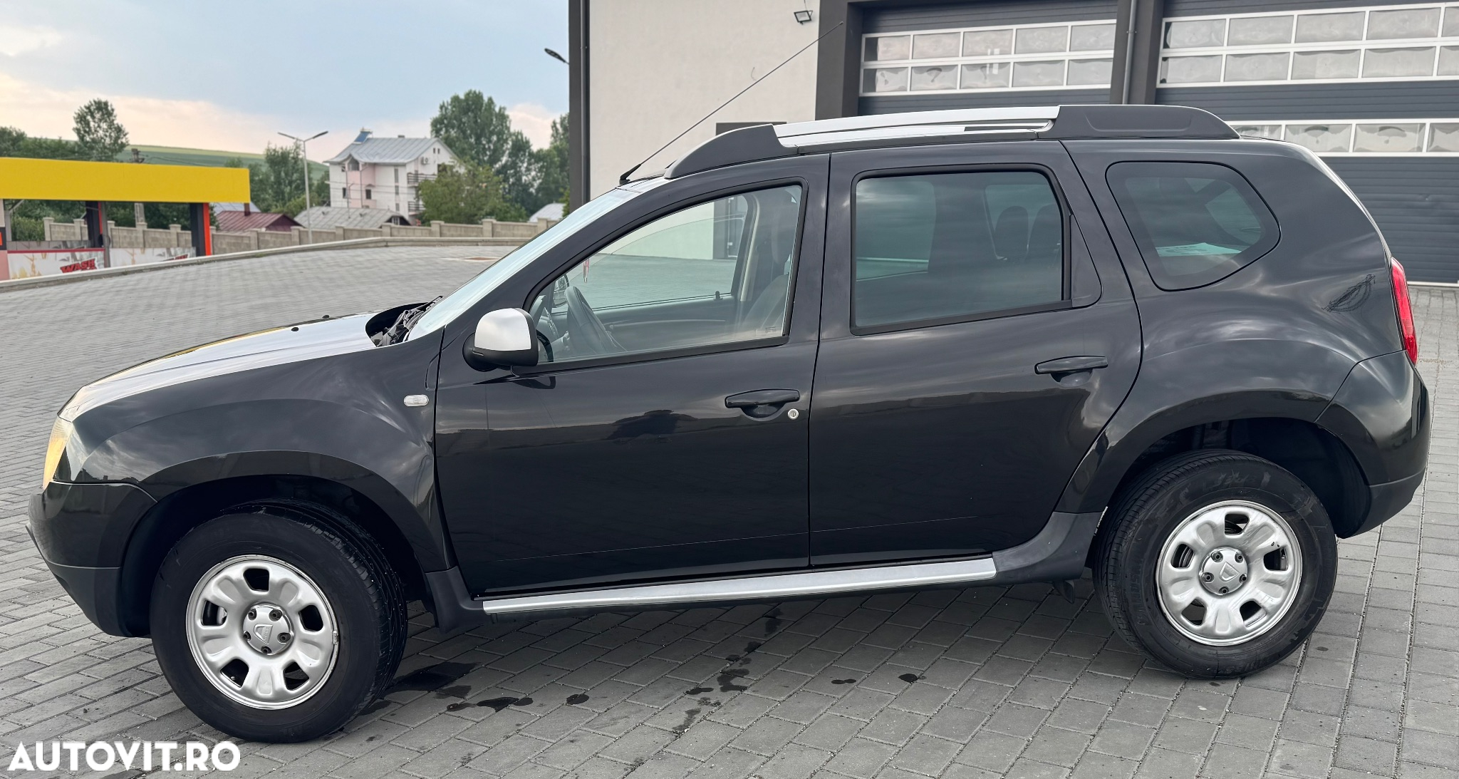 Dacia Duster 1.5 dCi 4x2 Laureate - 4