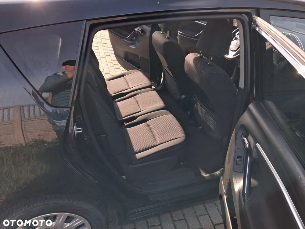 Toyota Verso - 9