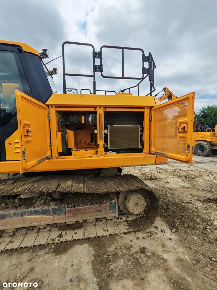 JCB 220 XLC IDEALNA - 18