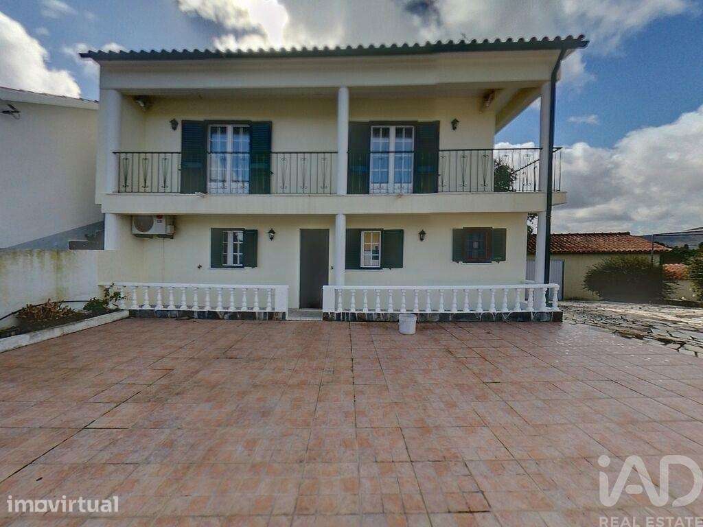 Casa / Villa T3 em São Pedro do Esteval de 179,00 m2 - Grande imagem: 4/25