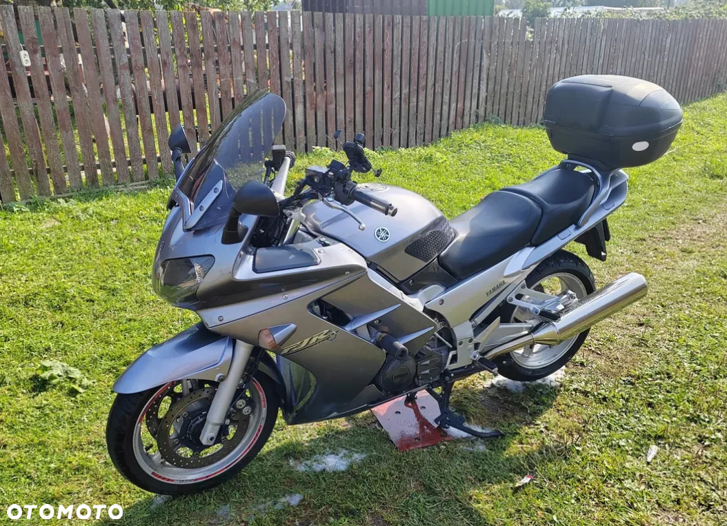 Yamaha FJR - 4