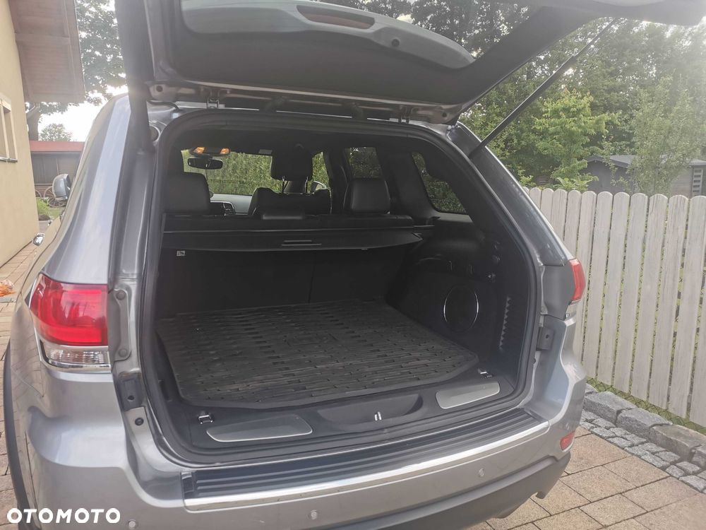 Jeep Grand Cherokee - 4