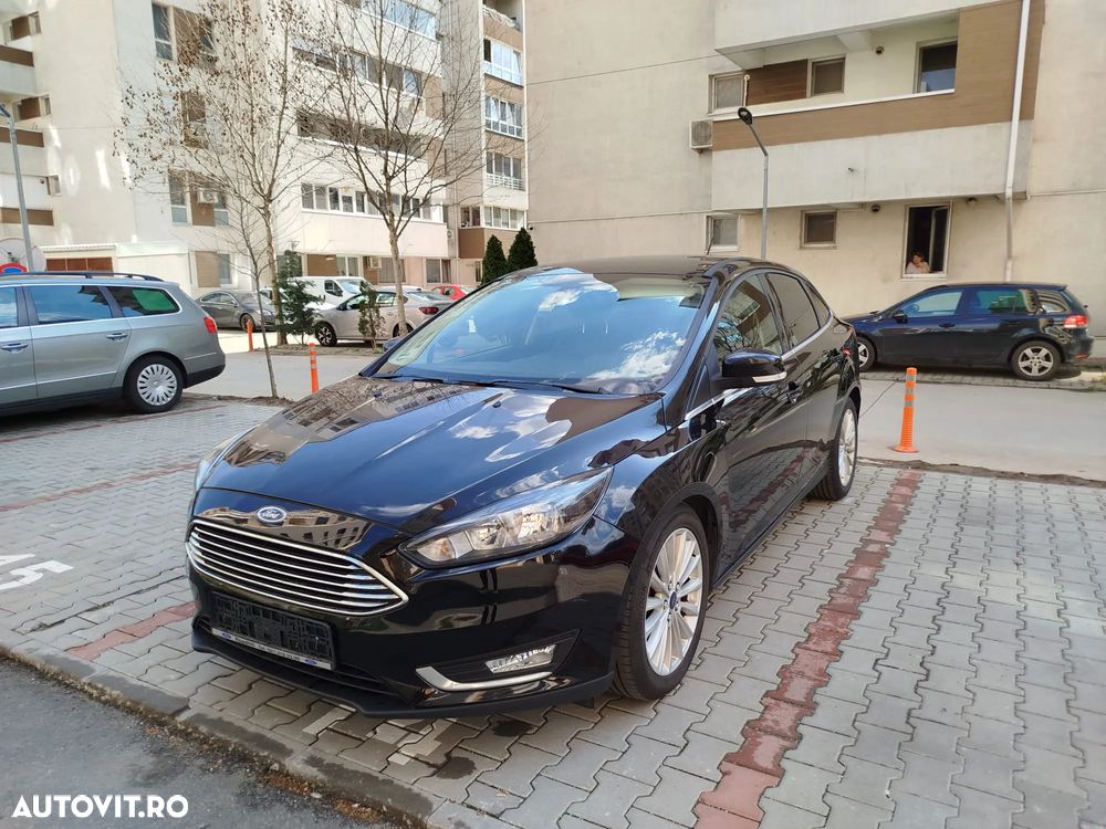 Ford Focus - 1