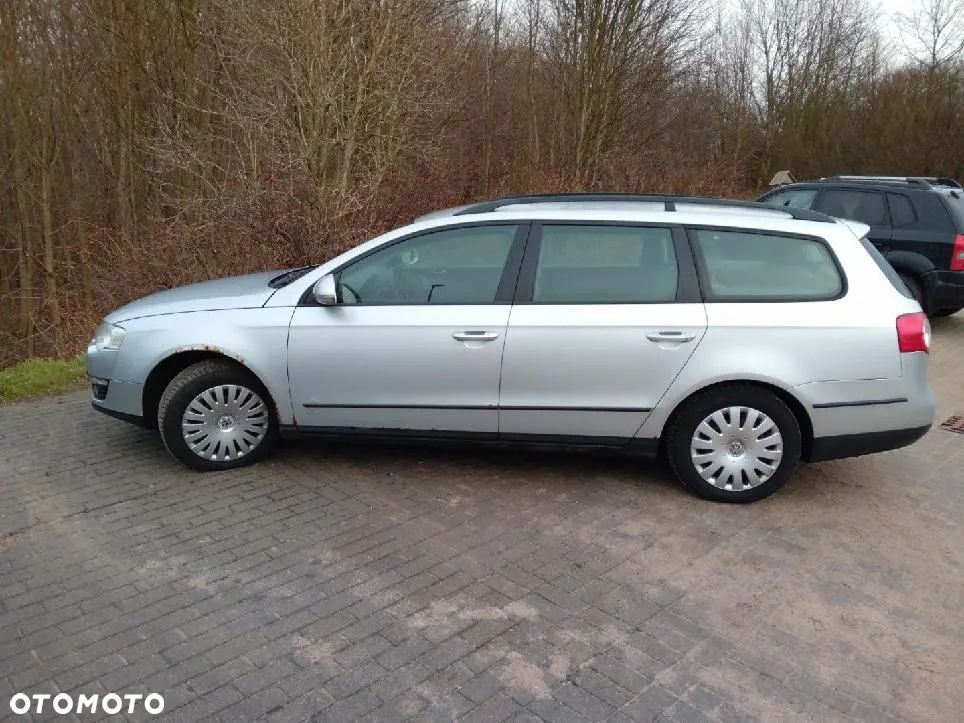 Volkswagen Passat - 2