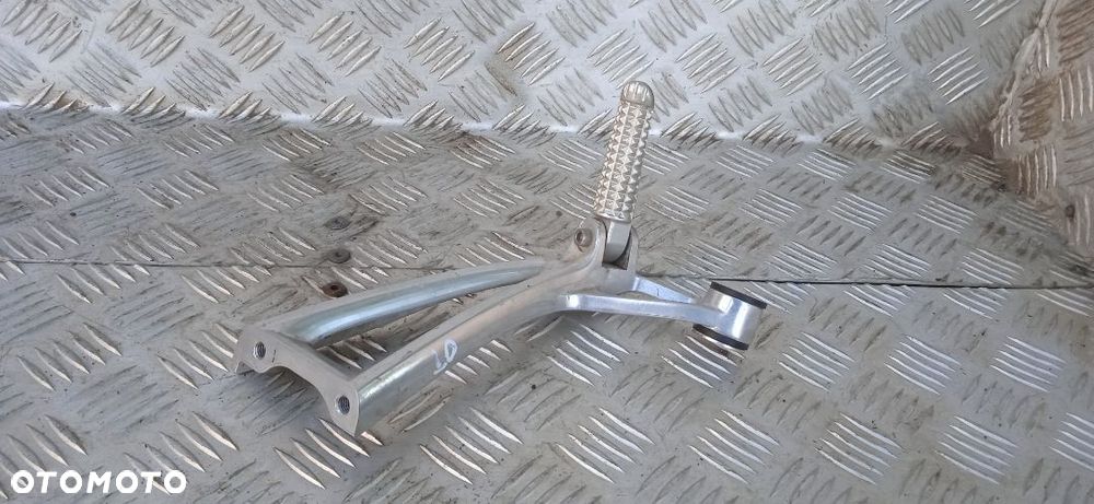 Set Podnóżek Pasażera Lewy Yamaha R6 YZF RJ05 03-05 - 1