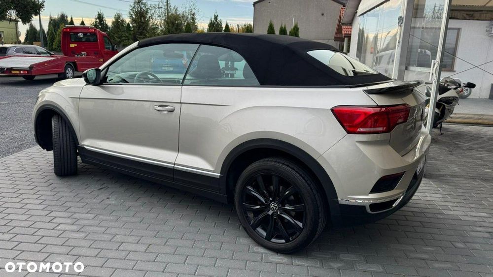 Volkswagen T-Roc - 18