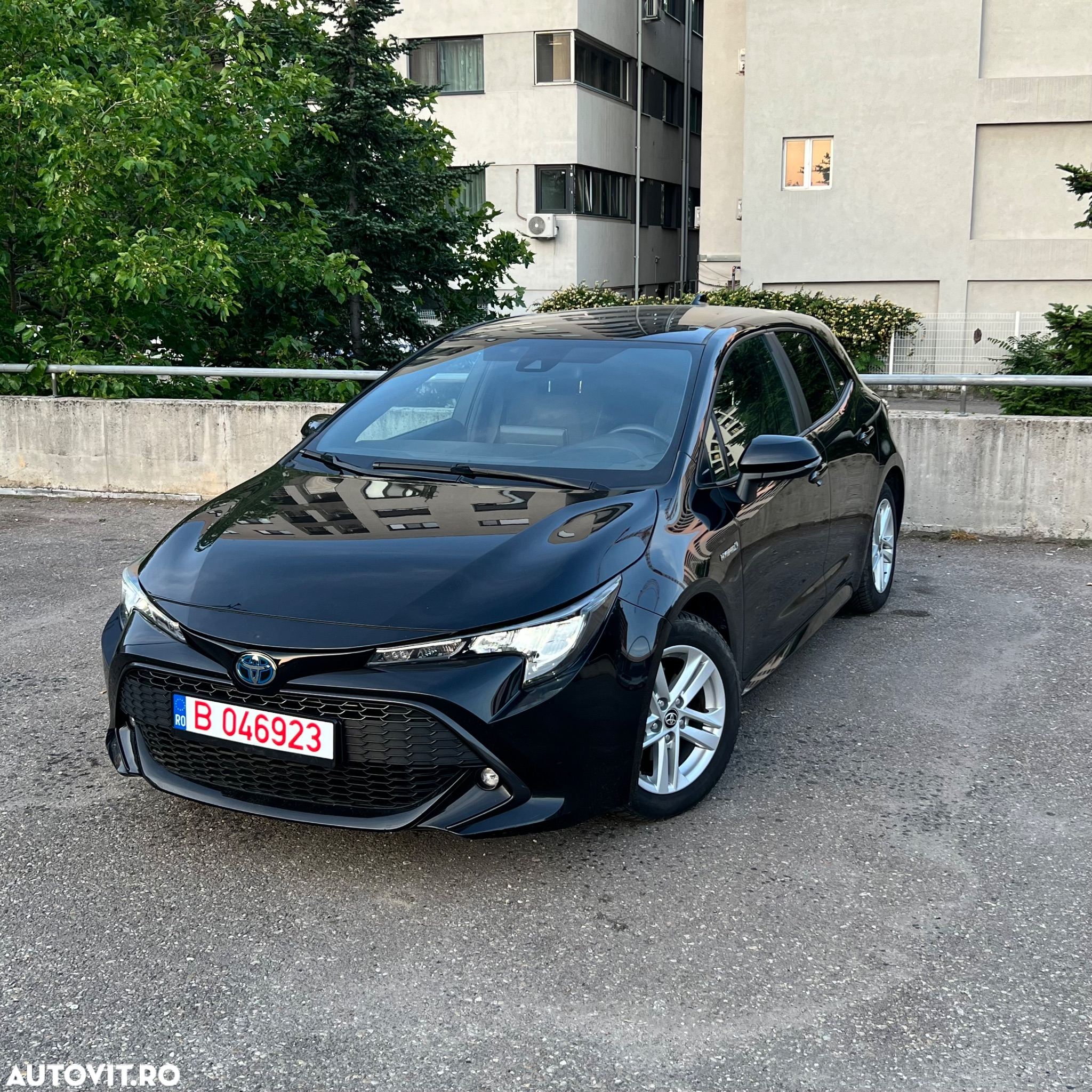 Toyota Corolla 1.8 HSD Business - 15