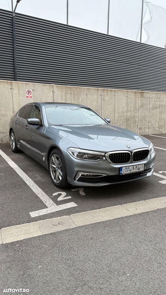 BMW Seria 5 530i AT - 4