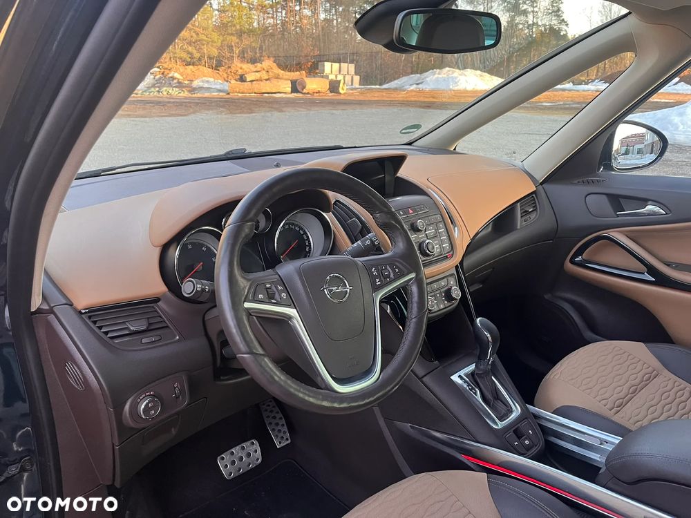 Opel Zafira Tourer 2.0 CDTI Automatik Edition - 25