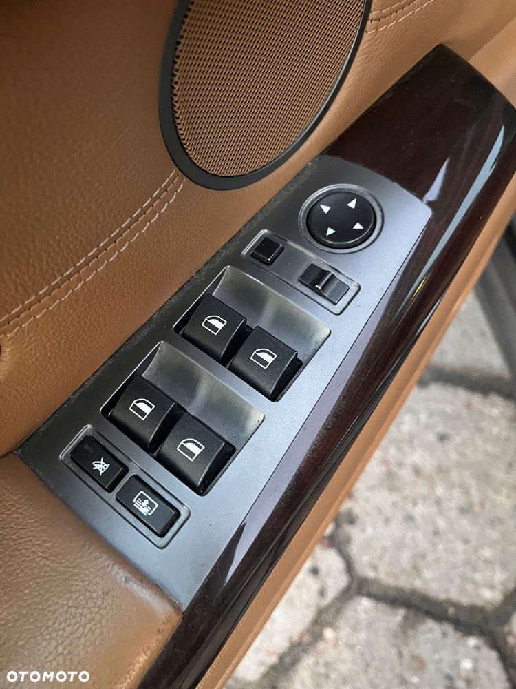 BMW Seria 7 750Li - 10