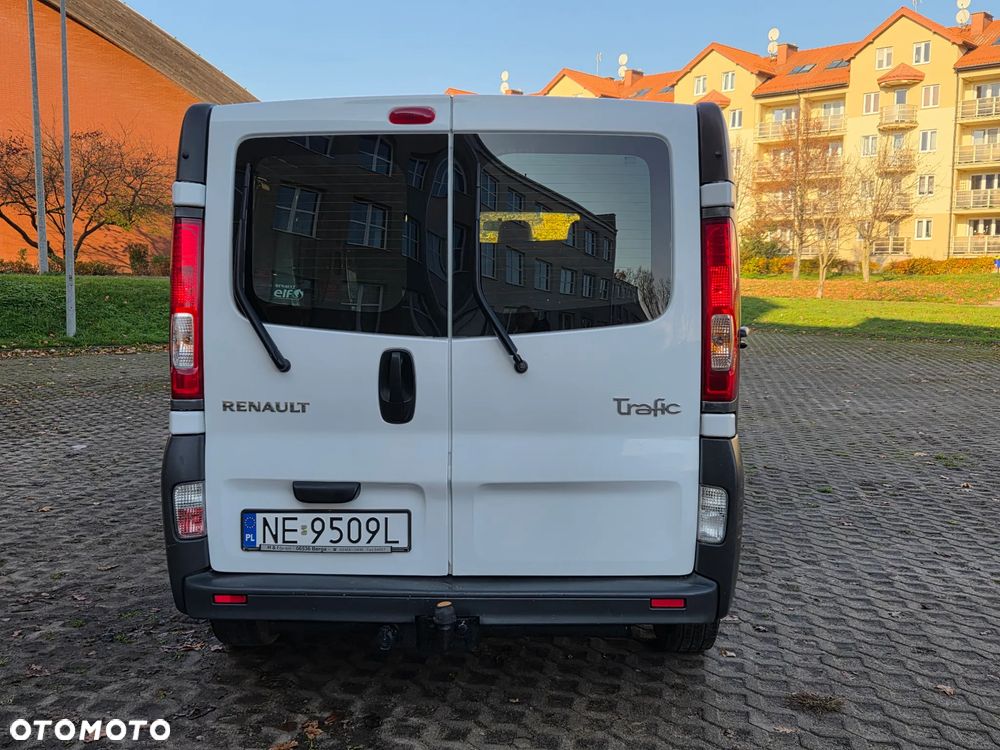 Renault Trafic - 10