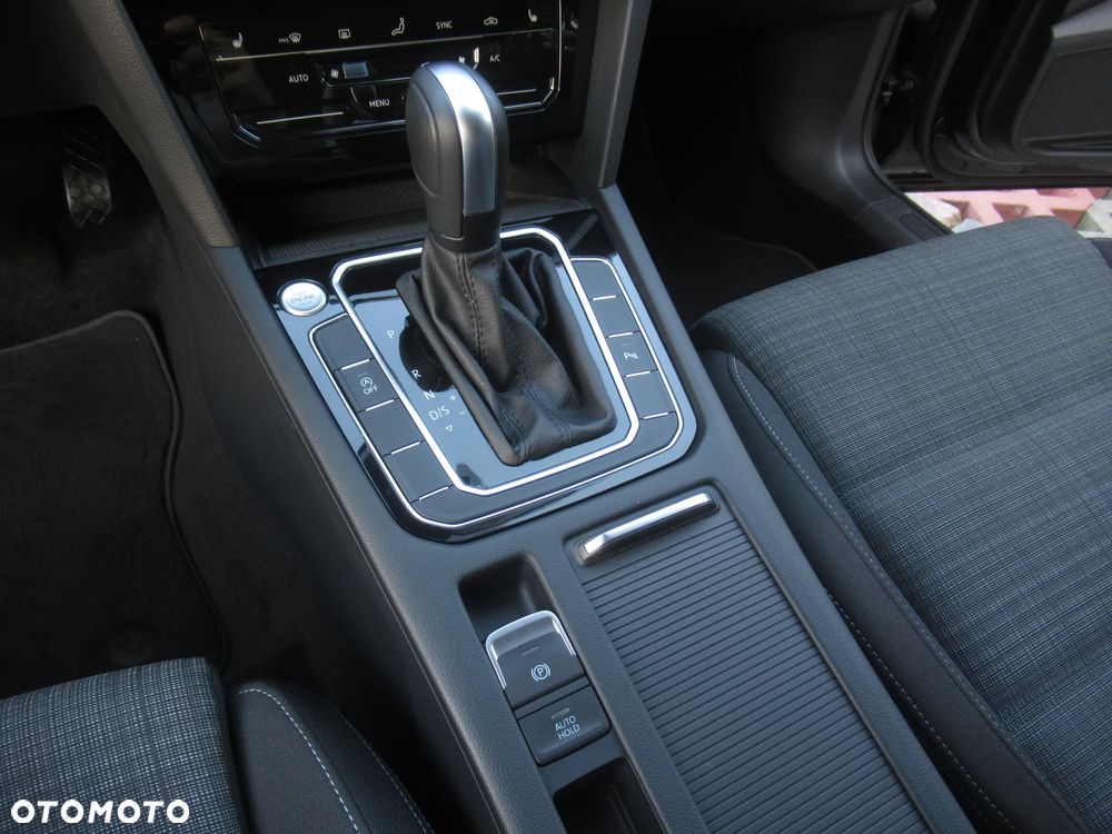 Volkswagen Passat 1.5 TSI EVO Business DSG - 16