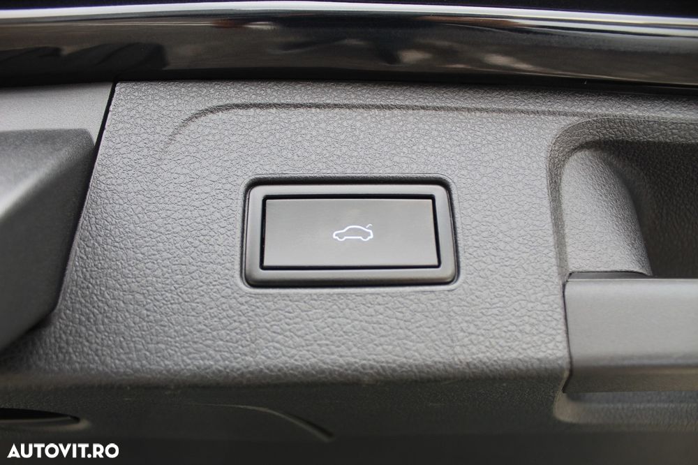 Volkswagen Passat - 12