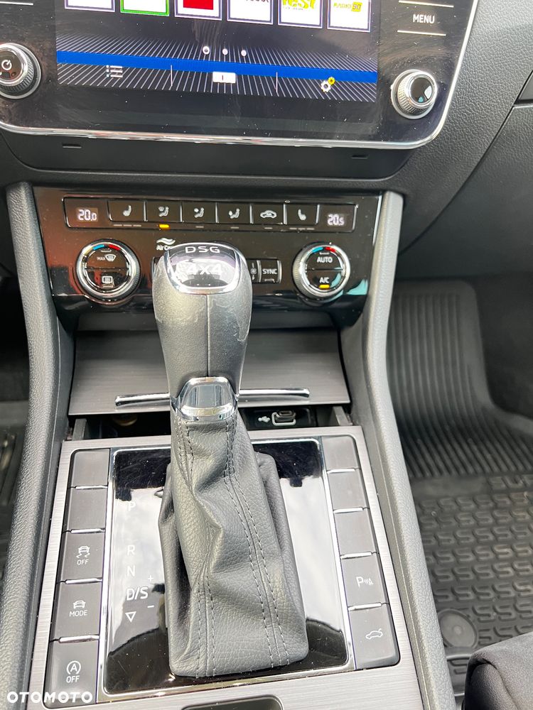 Skoda Superb 2.0 TSI 4x4 Scout DSG - 16